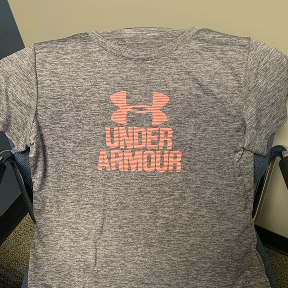 Under Armour Tops - Under Armor Dry Fit